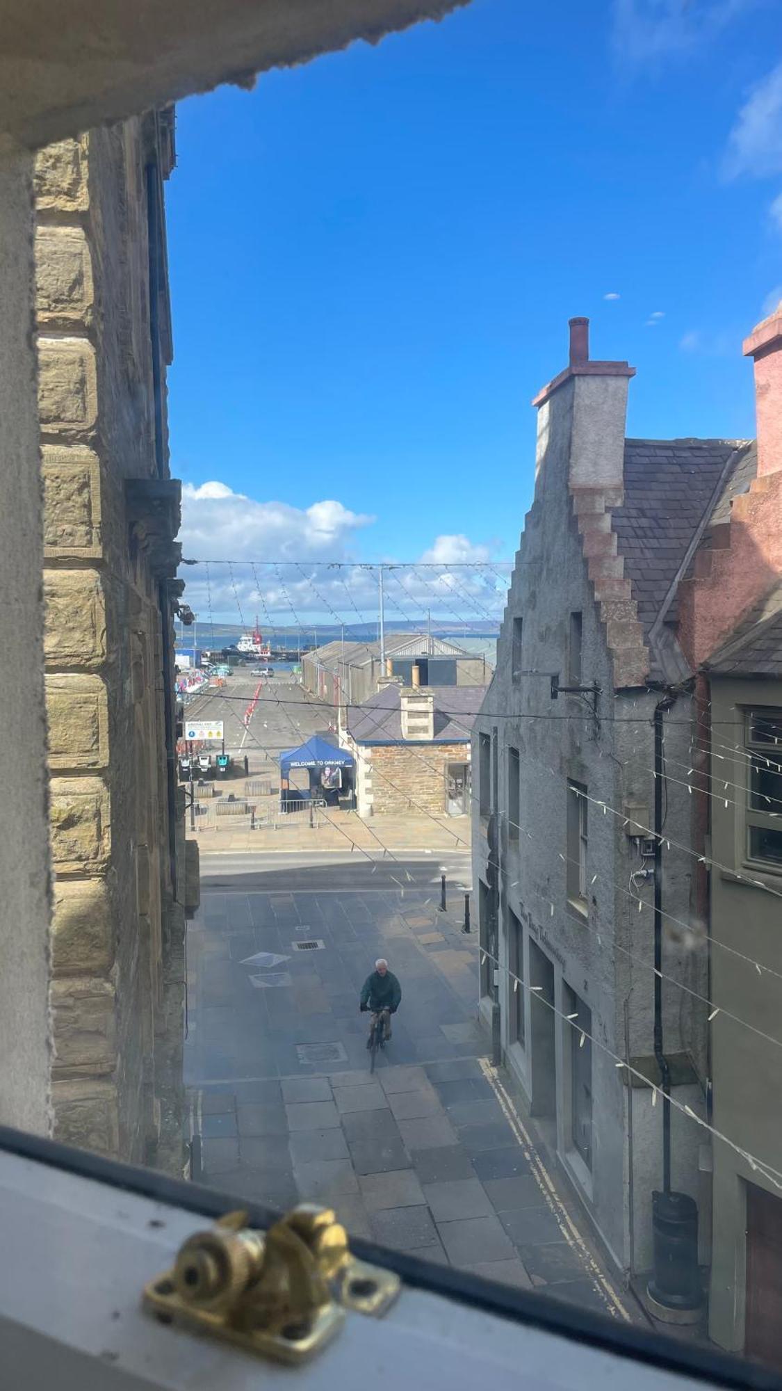 City Centre Bridge Street Apartment Kirkwall Eksteriør billede